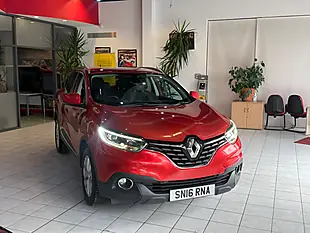 Used 2016 Renault Kadjar Dynamique Nav Red - Interior and Exterior details 2