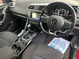 Used 2016 Renault Kadjar Dynamique Nav Red - Interior and Exterior details 2