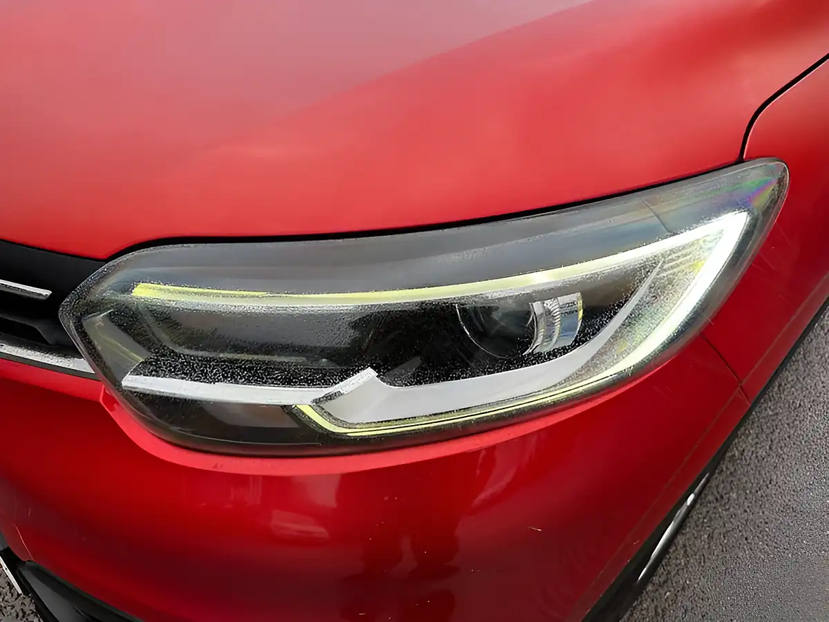 Used 2016 Renault Kadjar Dynamique Nav Red - Interior and Exterior details 9