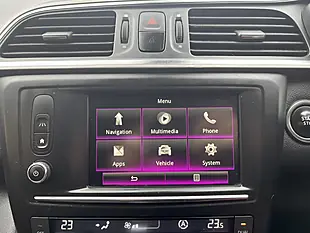 Used 2016 Renault Kadjar Dynamique Nav Red - Interior and Exterior details 12