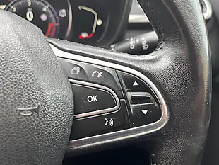 Used 2016 Renault Kadjar Dynamique Nav Red - Interior and Exterior details 15
