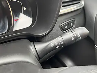 Used 2016 Renault Kadjar Dynamique Nav Red - Interior and Exterior details 16