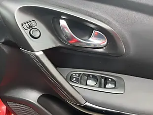 Used 2016 Renault Kadjar Dynamique Nav Red - Interior and Exterior details 17