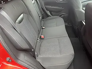 Used 2016 Renault Kadjar Dynamique Nav Red - Interior and Exterior details 6
