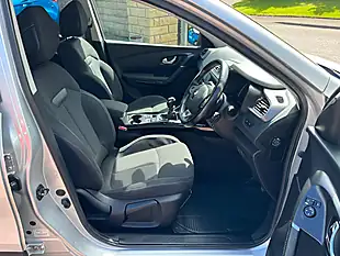 Used 2016 Renault Kadjar Dynamique Nav Silver - Interior and Exterior details 20