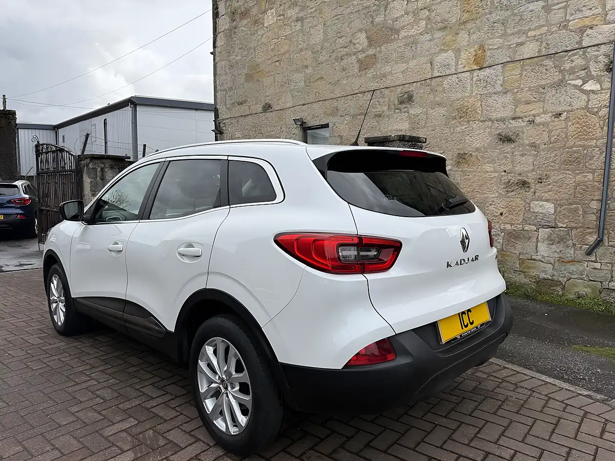 Used 2016 Renault Kadjar Dynamique Nav White - Interior and Exterior details 13