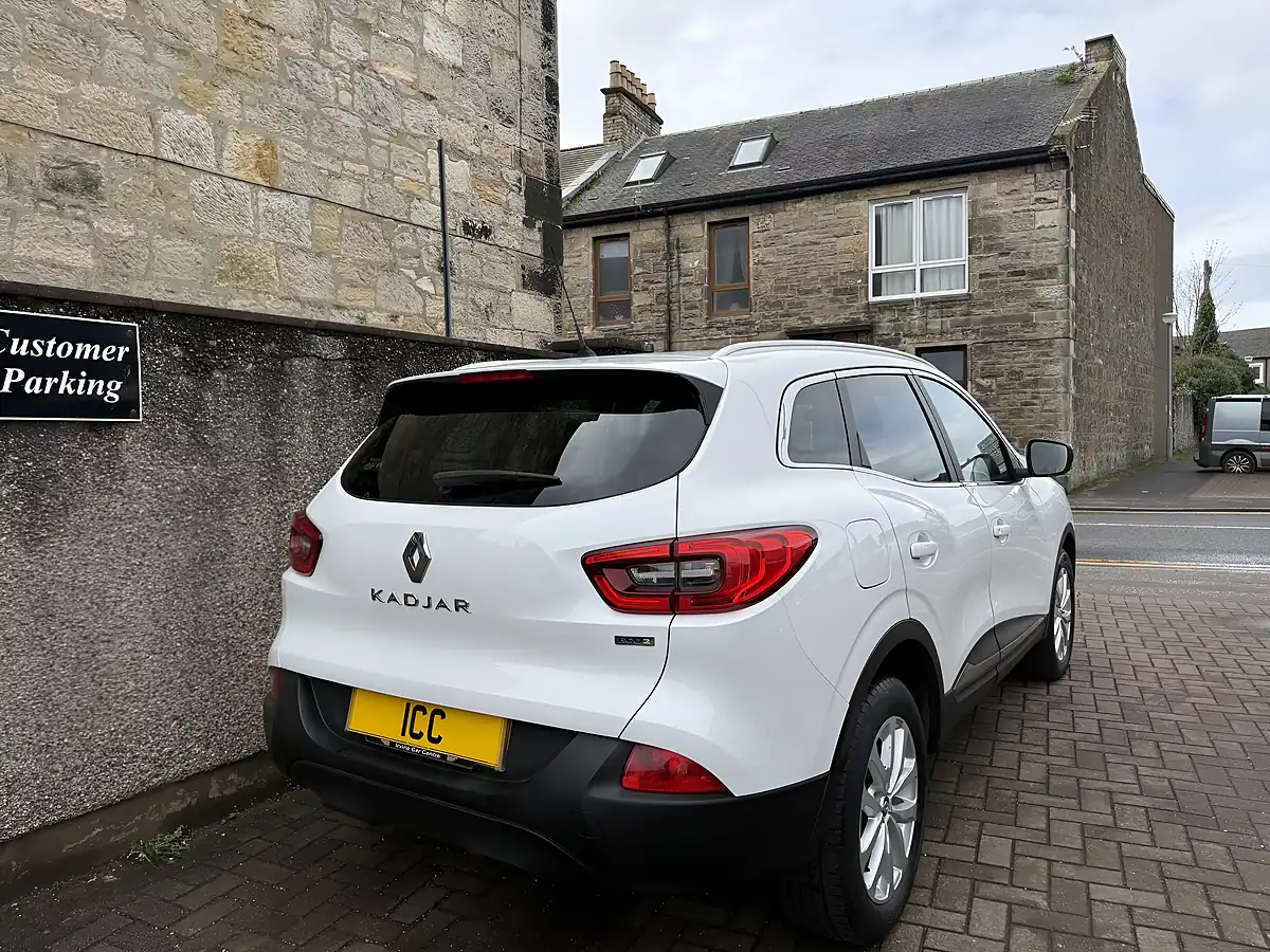 Used 2016 Renault Kadjar Dynamique Nav White - Interior and Exterior details 5