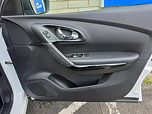 Used 2016 Renault Kadjar Dynamique Nav White - Interior and Exterior details 14