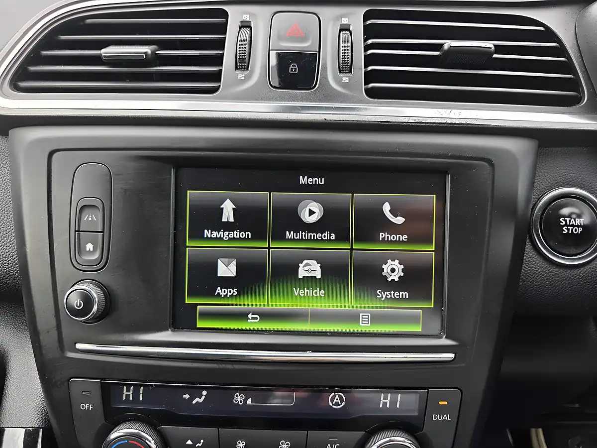 Used 2016 Renault Kadjar Dynamique Nav White - Interior and Exterior details 13
