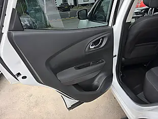 Used 2016 Renault Kadjar Dynamique Nav White - Interior and Exterior details 16