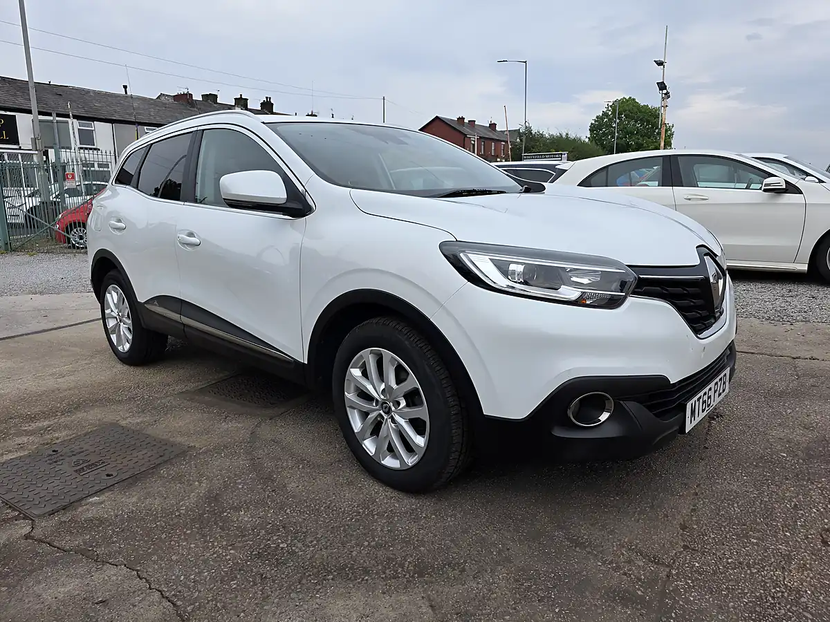 Used 2016 Renault Kadjar Dynamique Nav White - Interior and Exterior details 2