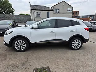 Used 2016 Renault Kadjar Dynamique Nav White - Interior and Exterior details 4