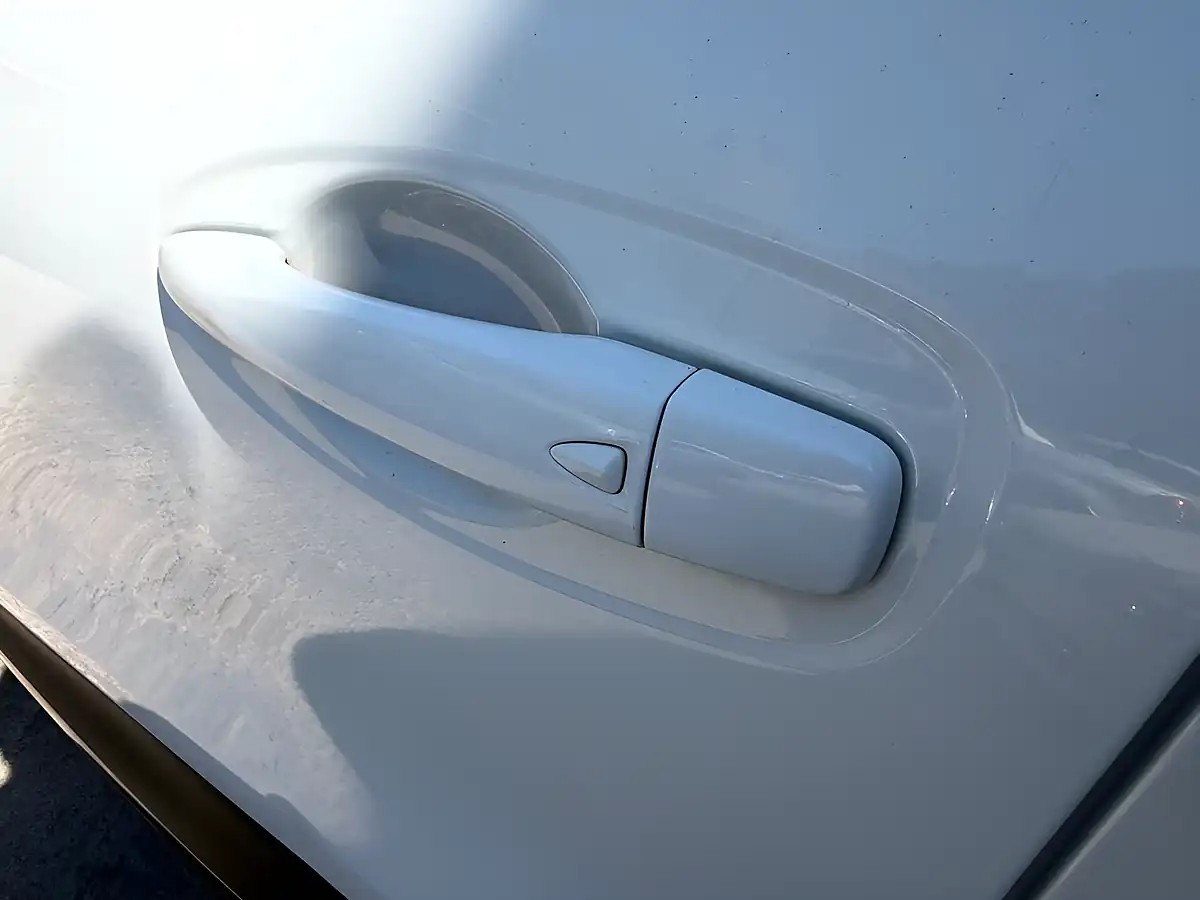 Used 2016 Renault Kadjar Dynamique Nav White - Interior and Exterior details 12