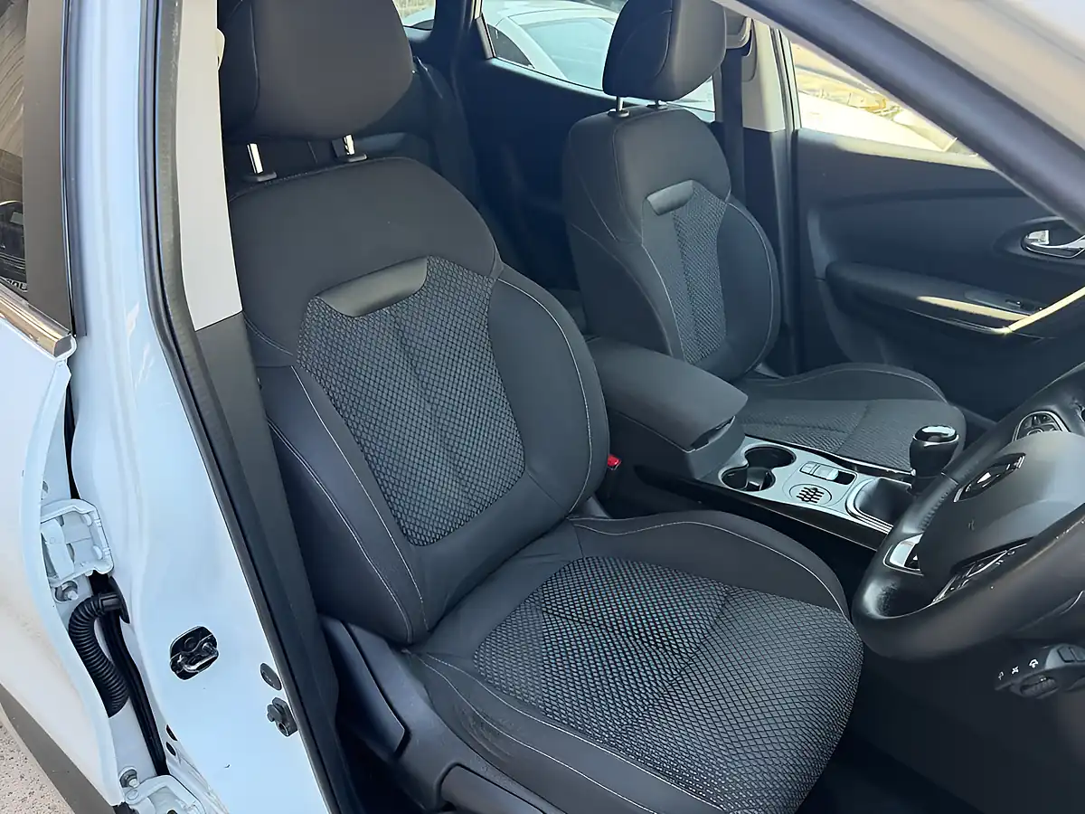 Used 2016 Renault Kadjar Dynamique Nav White - Interior and Exterior details 14