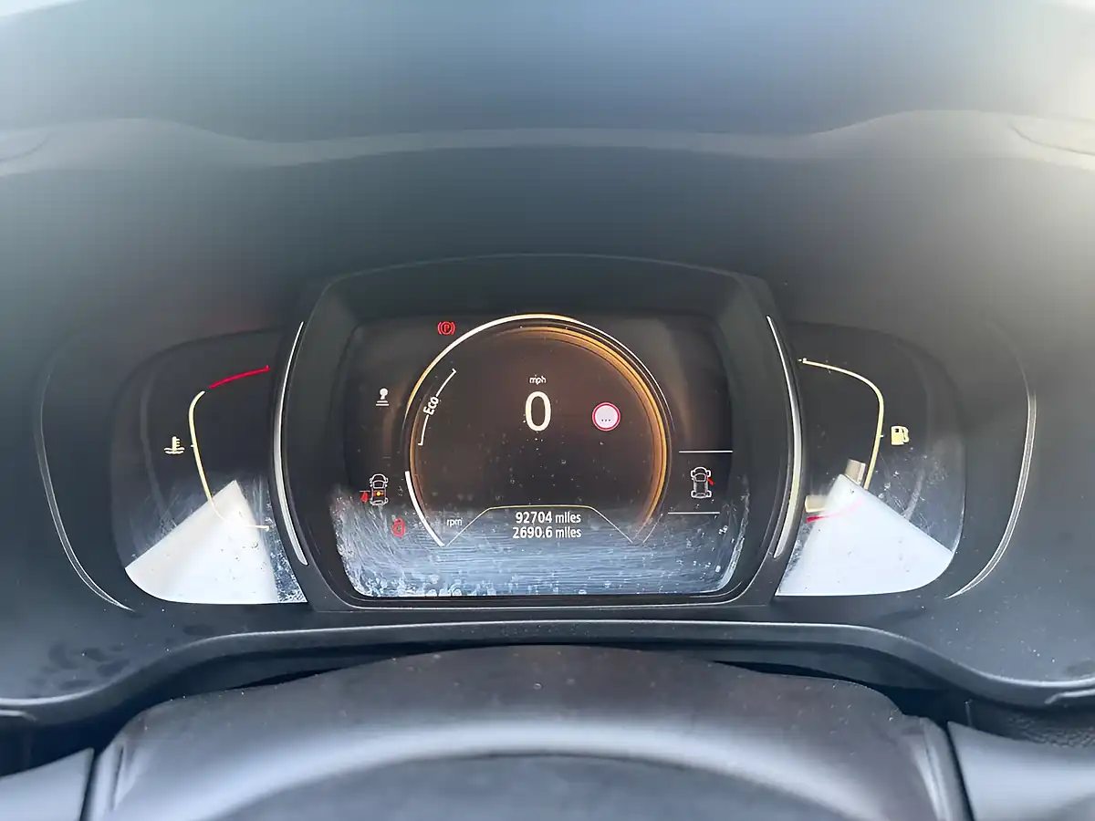 Used 2016 Renault Kadjar Dynamique Nav White - Interior and Exterior details 16
