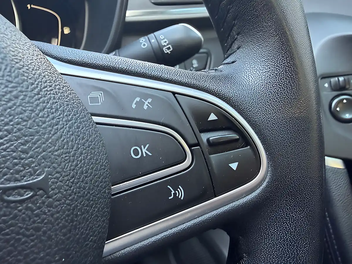 Used 2016 Renault Kadjar Dynamique Nav White - Interior and Exterior details 18