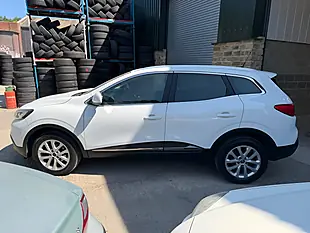 Used 2016 Renault Kadjar Dynamique Nav White - Interior and Exterior details 4
