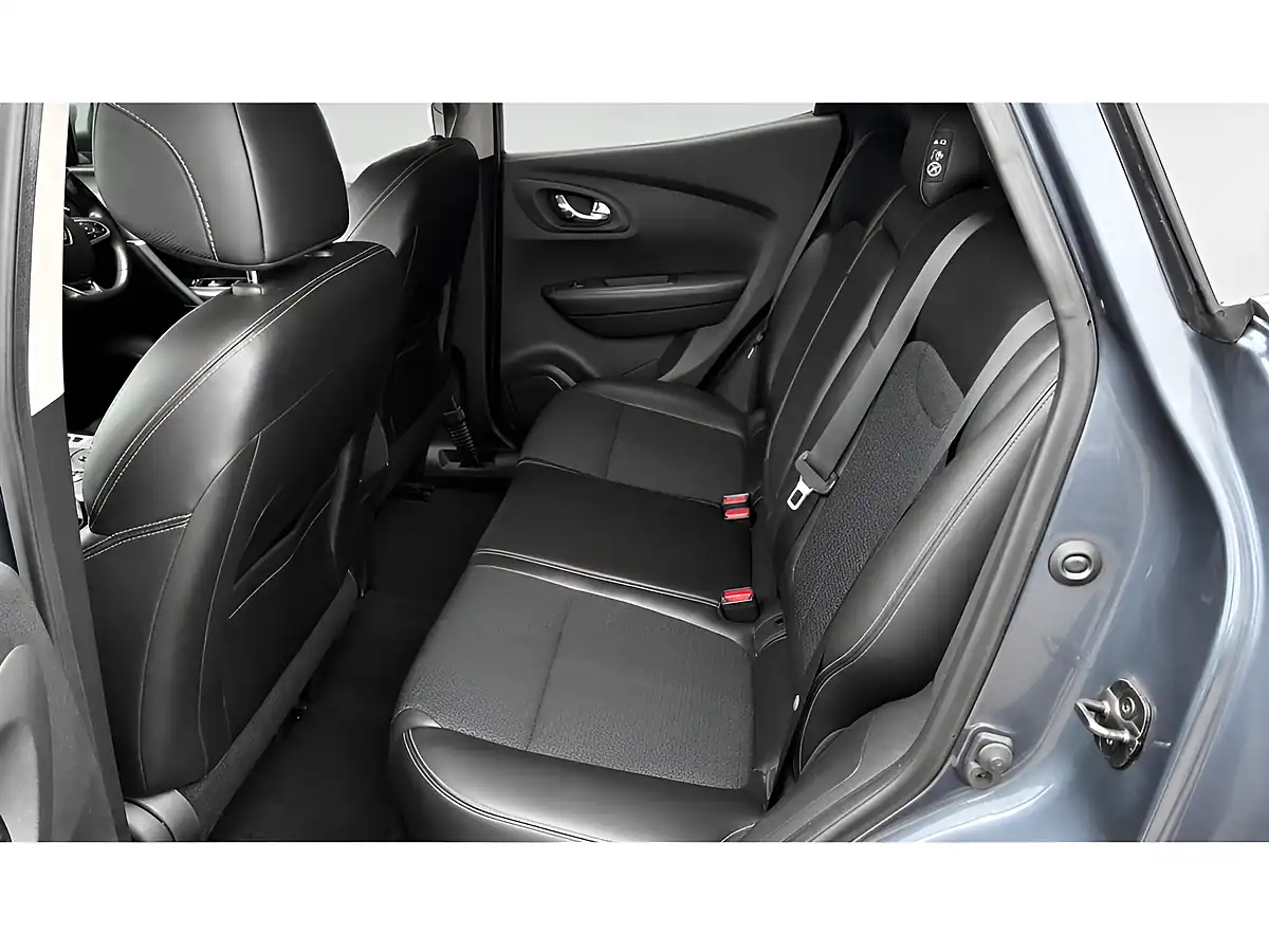 Used 2016 Renault Kadjar Dynamique S Grey - Interior and Exterior details 4
