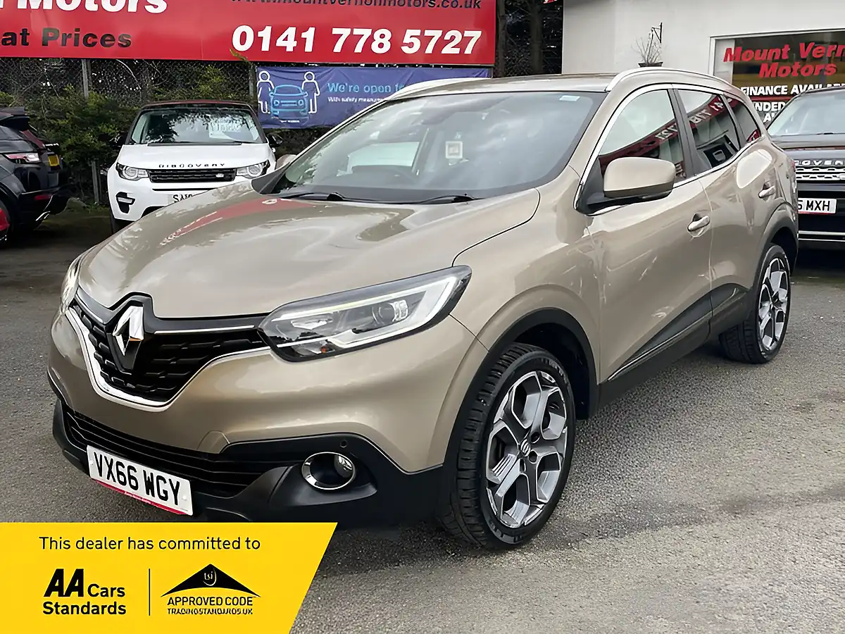 Used 2016 Renault Kadjar Dynamique S Nav Beige - Front View