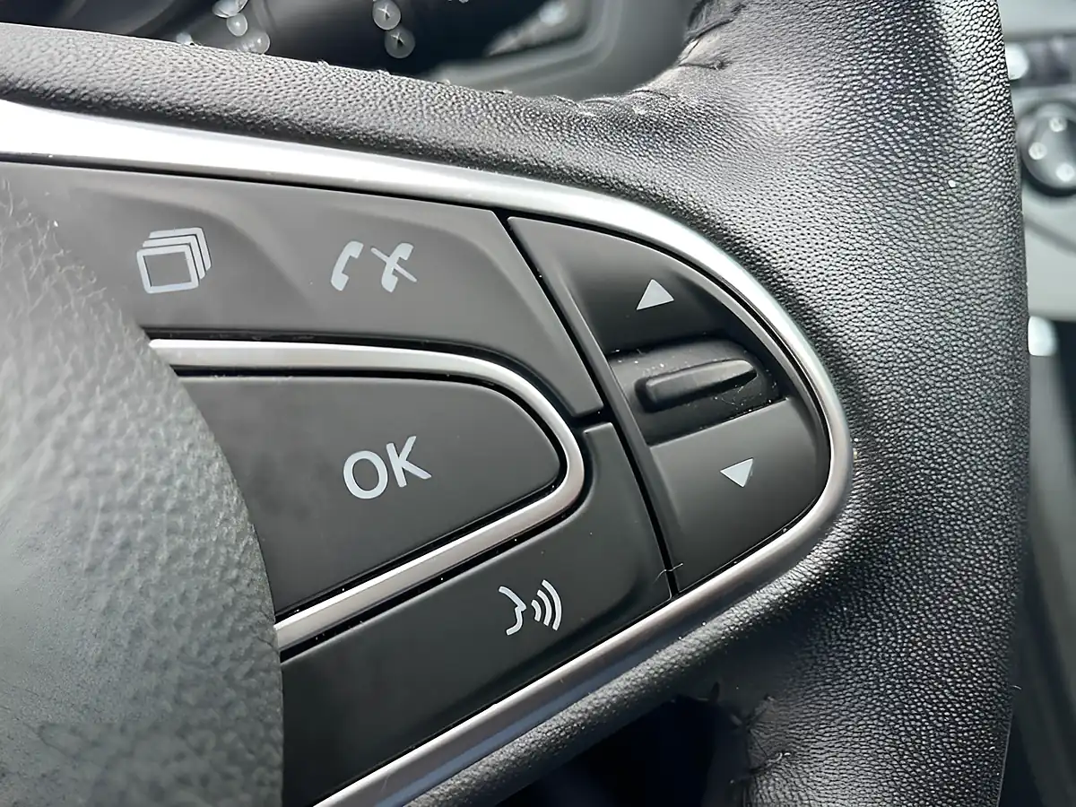 Used 2016 Renault Kadjar Dynamique S Nav Beige - Interior and Exterior details 17