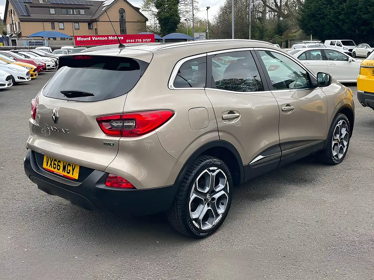 Used 2016 Renault Kadjar Dynamique S Nav Beige - Interior and Exterior details 8