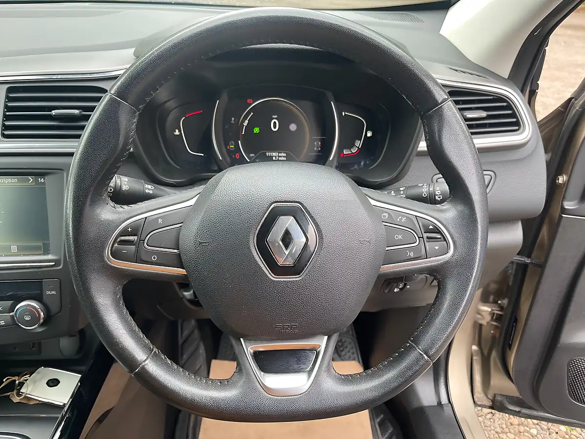 Used 2016 Renault Kadjar Dynamique S Nav Beige - Interior and Exterior details 10