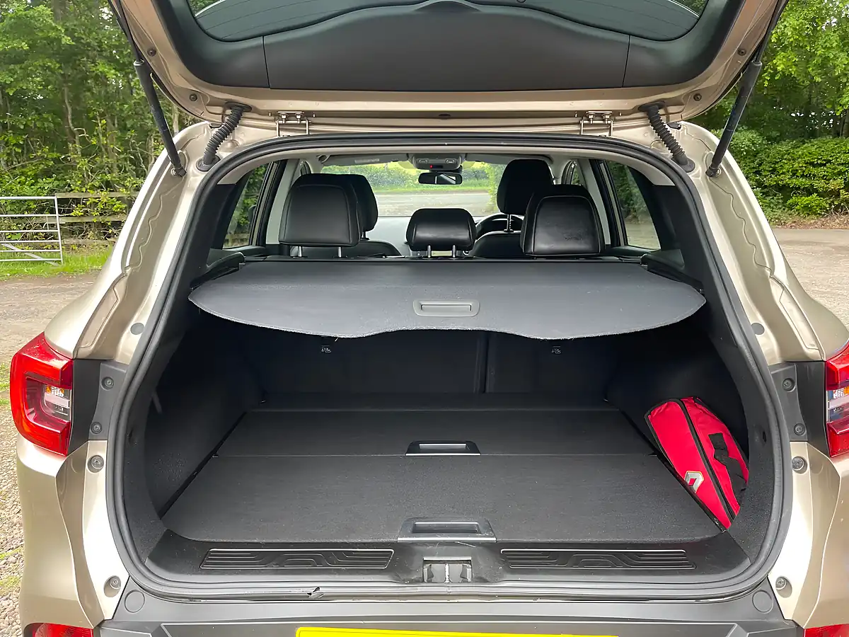 Used 2016 Renault Kadjar Dynamique S Nav Beige - Interior and Exterior details 14