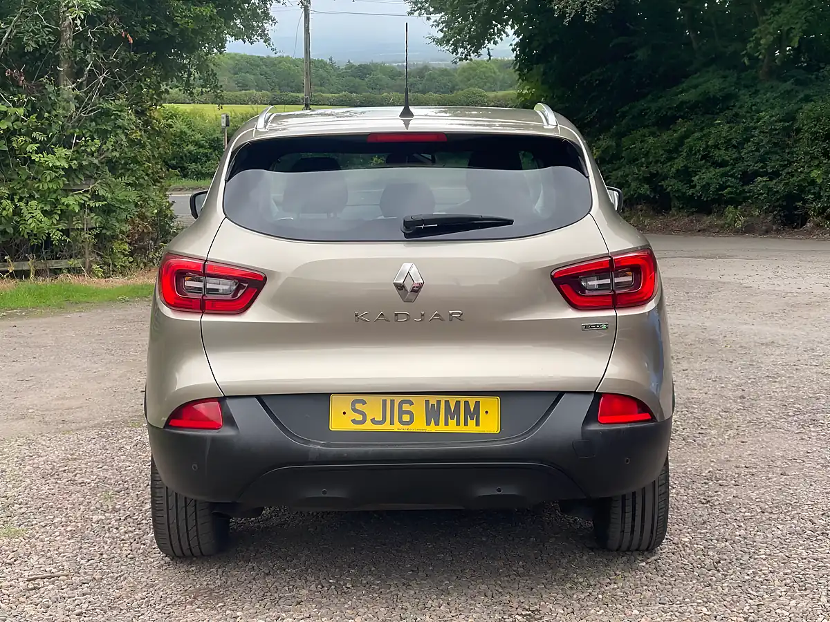 Used 2016 Renault Kadjar Dynamique S Nav Beige - Interior and Exterior details 5