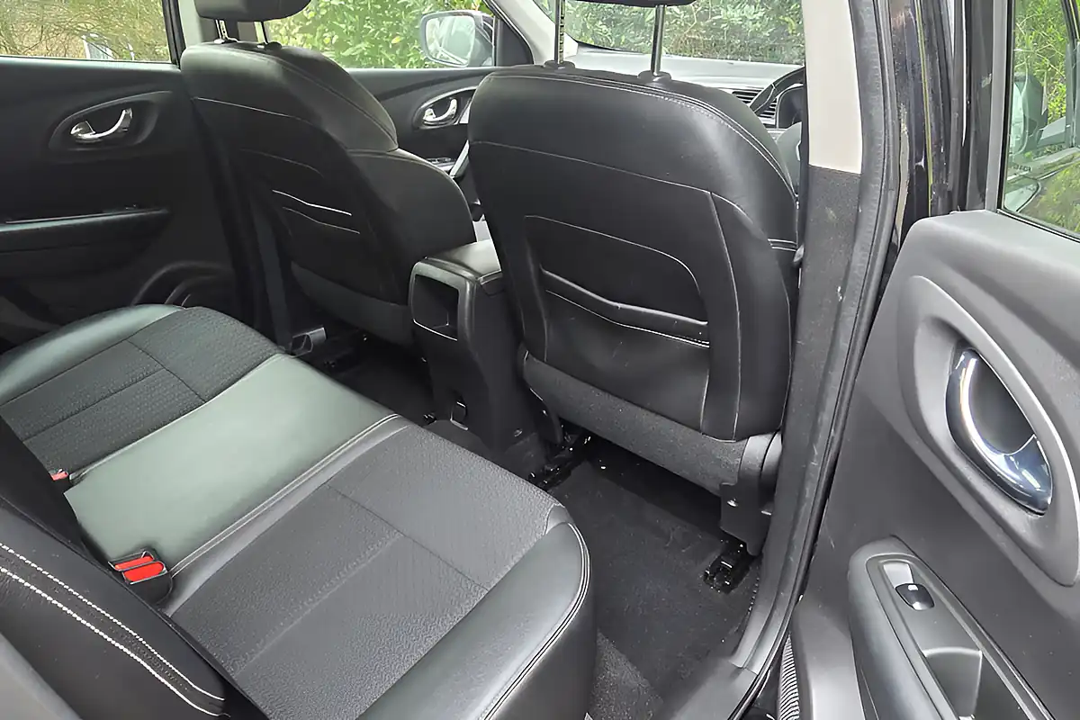 Used 2016 Renault Kadjar Dynamique S Nav Black - Interior and Exterior details 11
