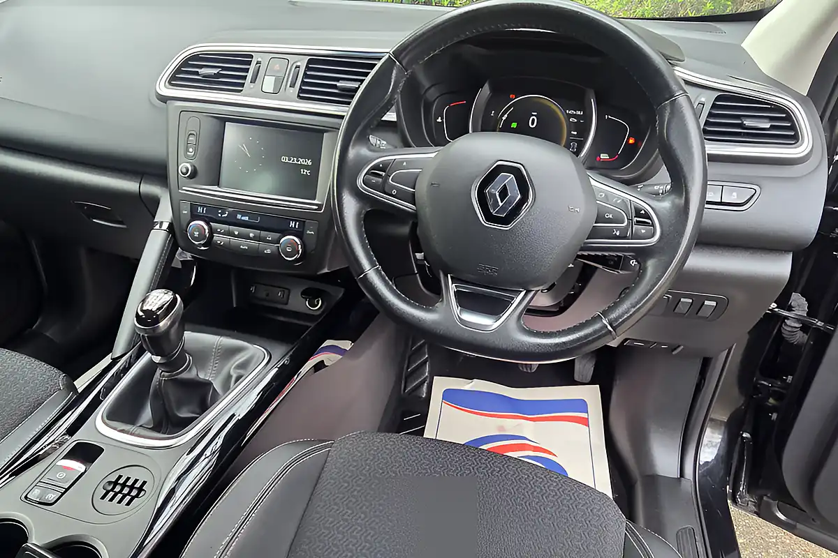 Used 2016 Renault Kadjar Dynamique S Nav Black - Interior and Exterior details 14