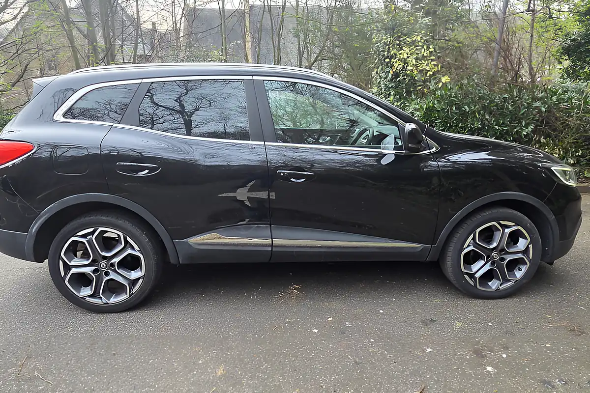Used 2016 Renault Kadjar Dynamique S Nav Black - Interior and Exterior details 7