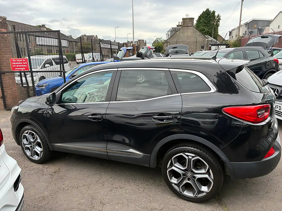 Used 2016 Renault Kadjar Dynamique S Nav Black - Interior and Exterior details 7