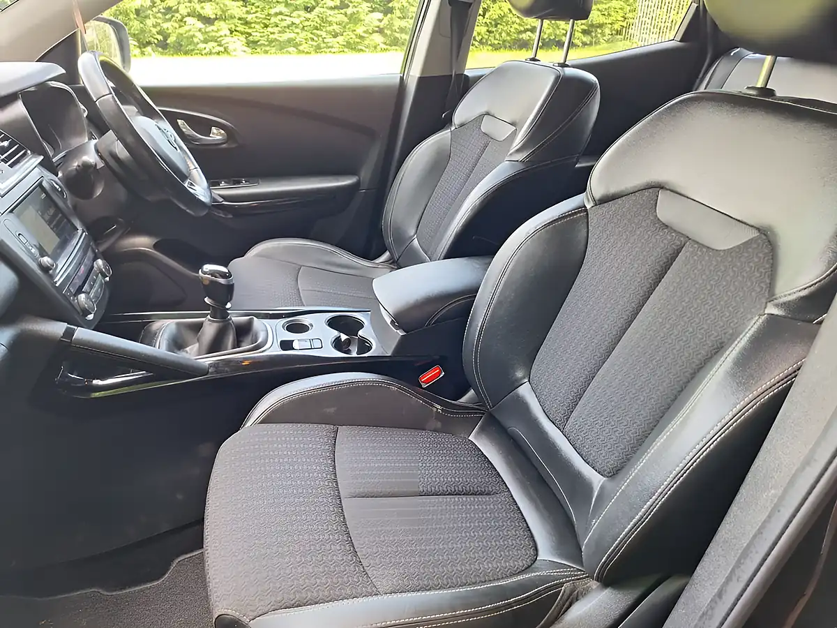 Used 2016 Renault Kadjar Dynamique S Nav Black - Interior and Exterior details 12