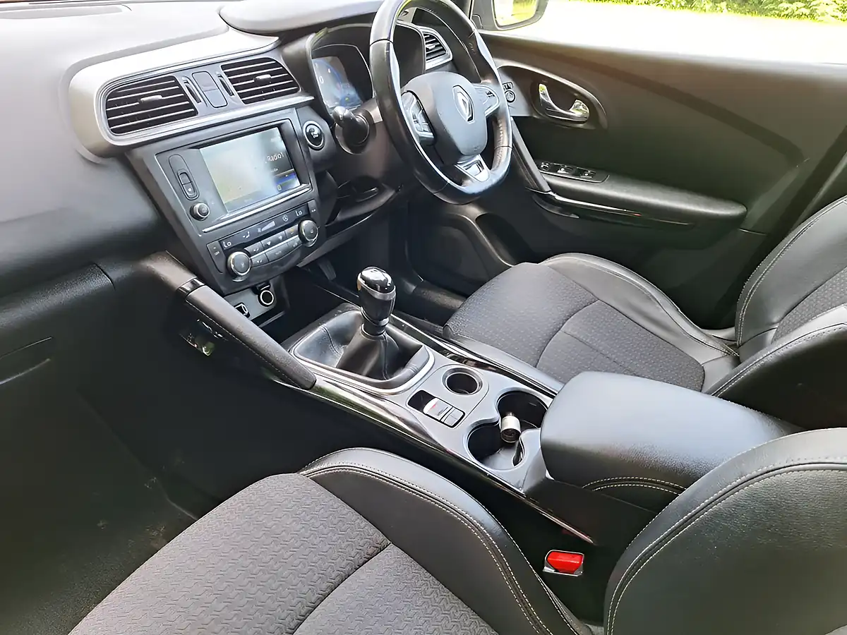 Used 2016 Renault Kadjar Dynamique S Nav Black - Interior and Exterior details 13
