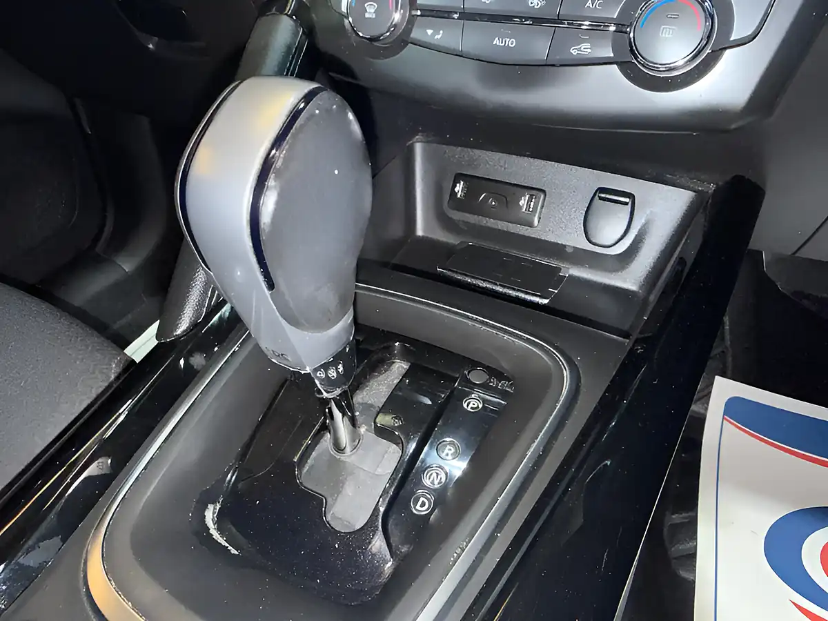 Used 2016 Renault Kadjar Dynamique S Nav Blue - Interior and Exterior details 11