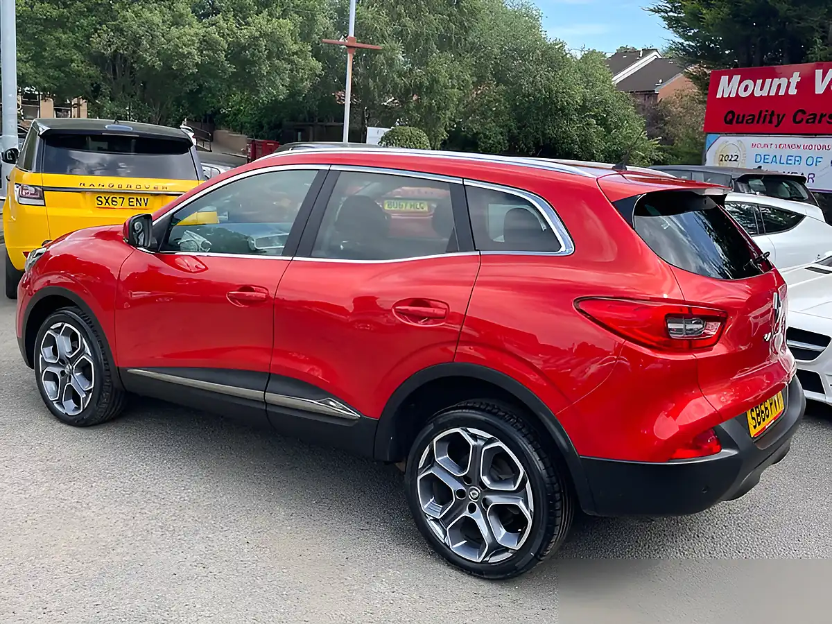 Used 2016 Renault Kadjar Dynamique S Nav Red - Interior and Exterior details 5