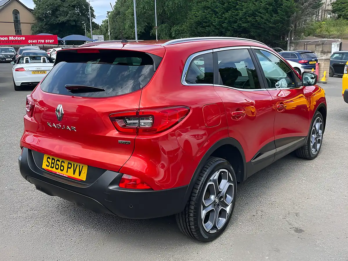 Used 2016 Renault Kadjar Dynamique S Nav Red - Interior and Exterior details 7
