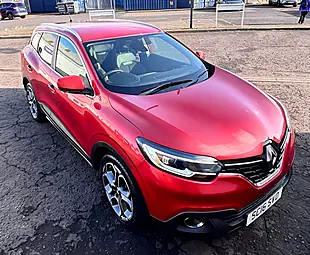 Used 2016 Renault Kadjar Dynamique S Nav Red - Interior and Exterior details 4