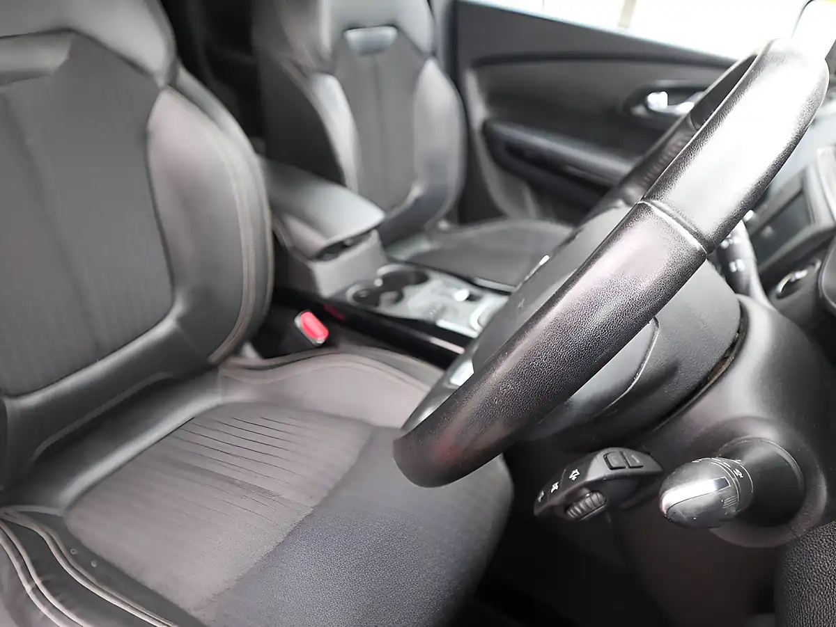 Used 2016 Renault Kadjar Dynamique S Nav Red - Interior and Exterior details 14