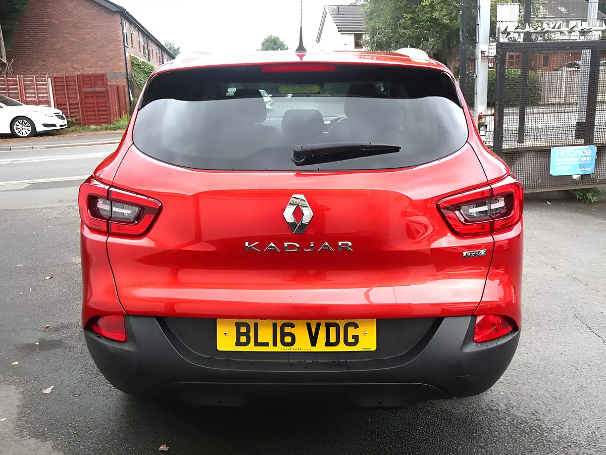 Used 2016 Renault Kadjar Dynamique S Nav Red - Interior and Exterior details 5
