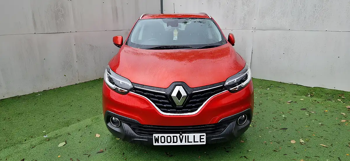 Used 2016 Renault Kadjar Dynamique S Nav Red - Interior and Exterior details 2