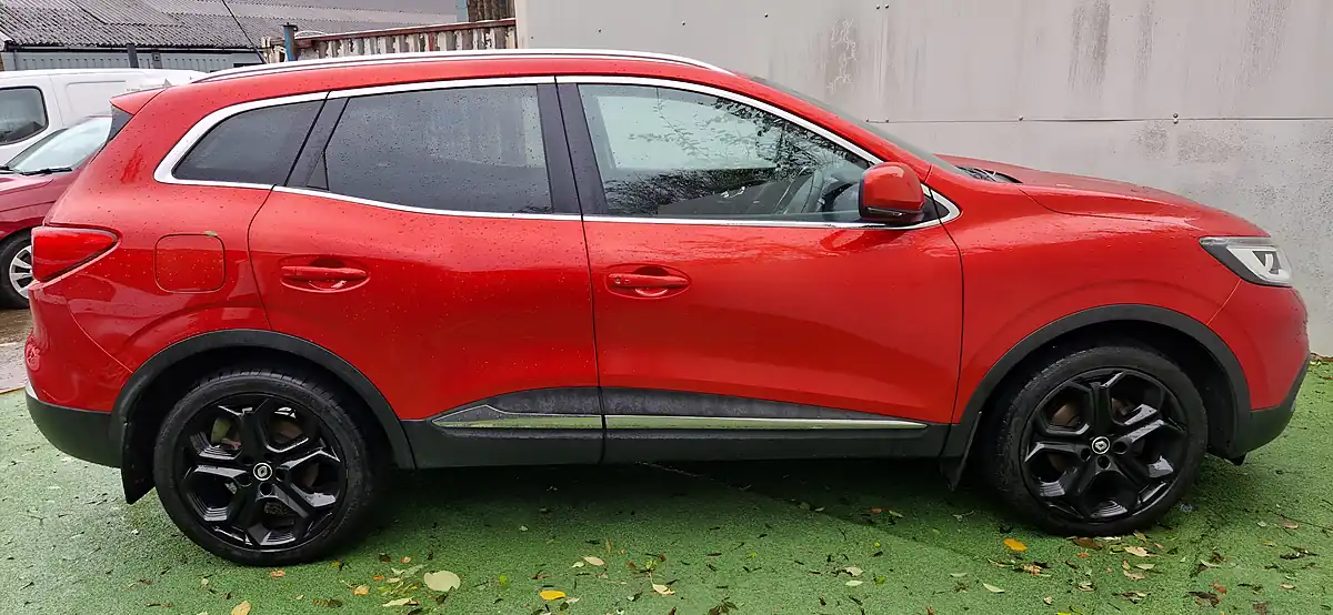 Used 2016 Renault Kadjar Dynamique S Nav Red - Interior and Exterior details 6