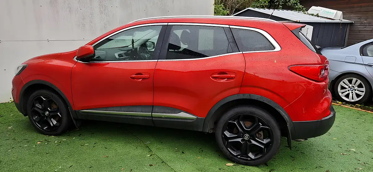 Used 2016 Renault Kadjar Dynamique S Nav Red - Interior and Exterior details 7