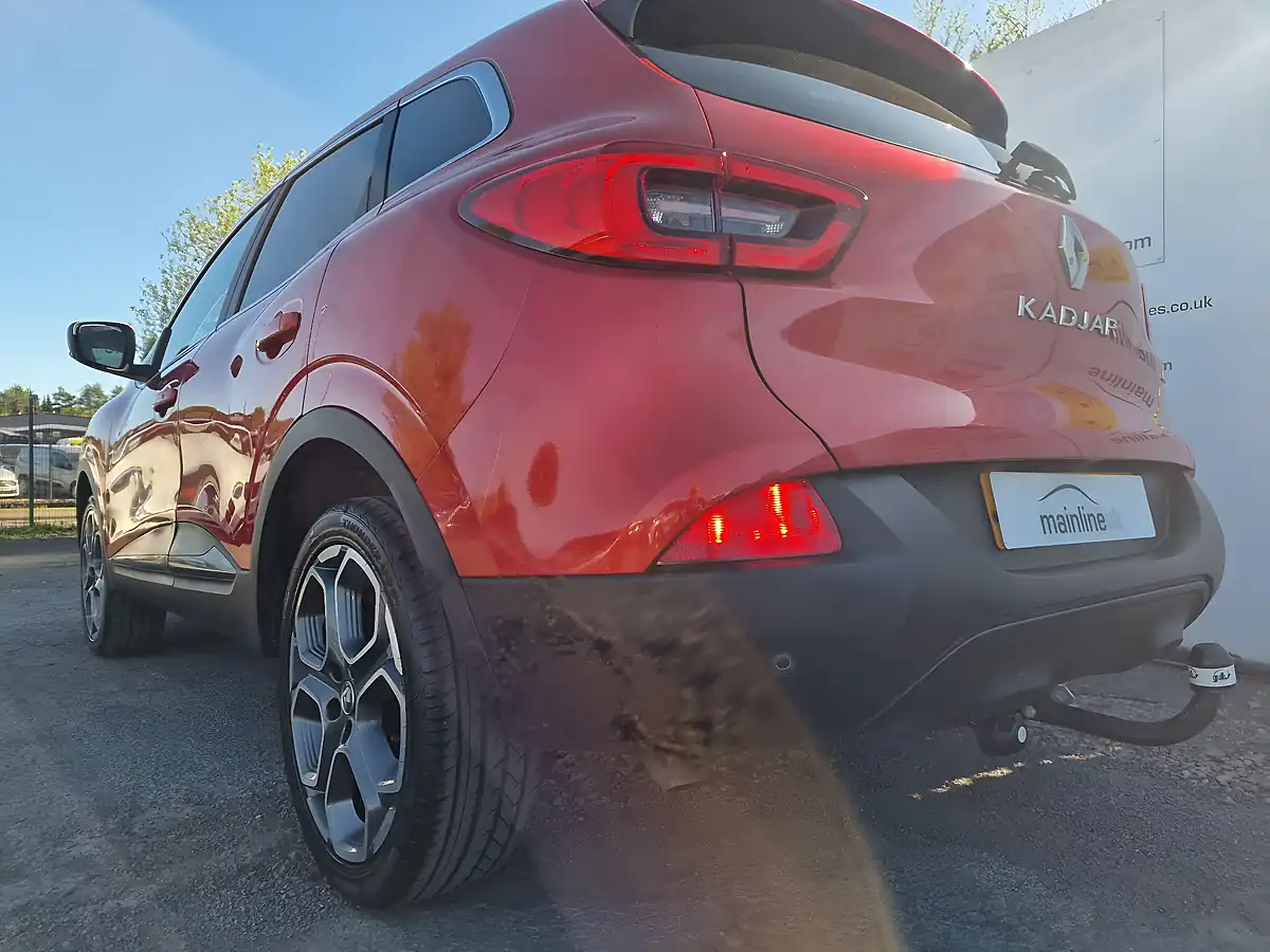 Used 2016 Renault Kadjar Dynamique S Nav Red - Interior and Exterior details 12