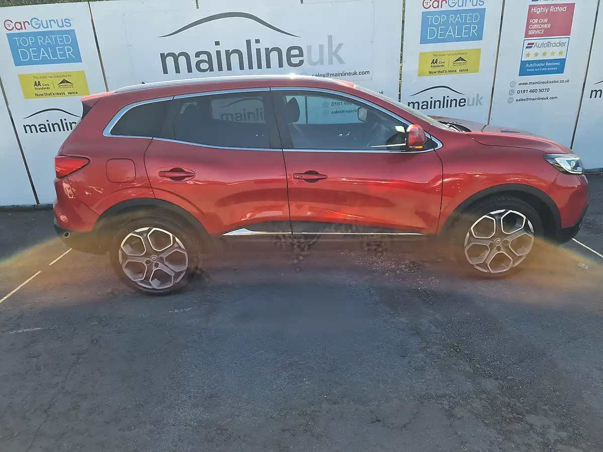 Used 2016 Renault Kadjar Dynamique S Nav Red - Interior and Exterior details 15