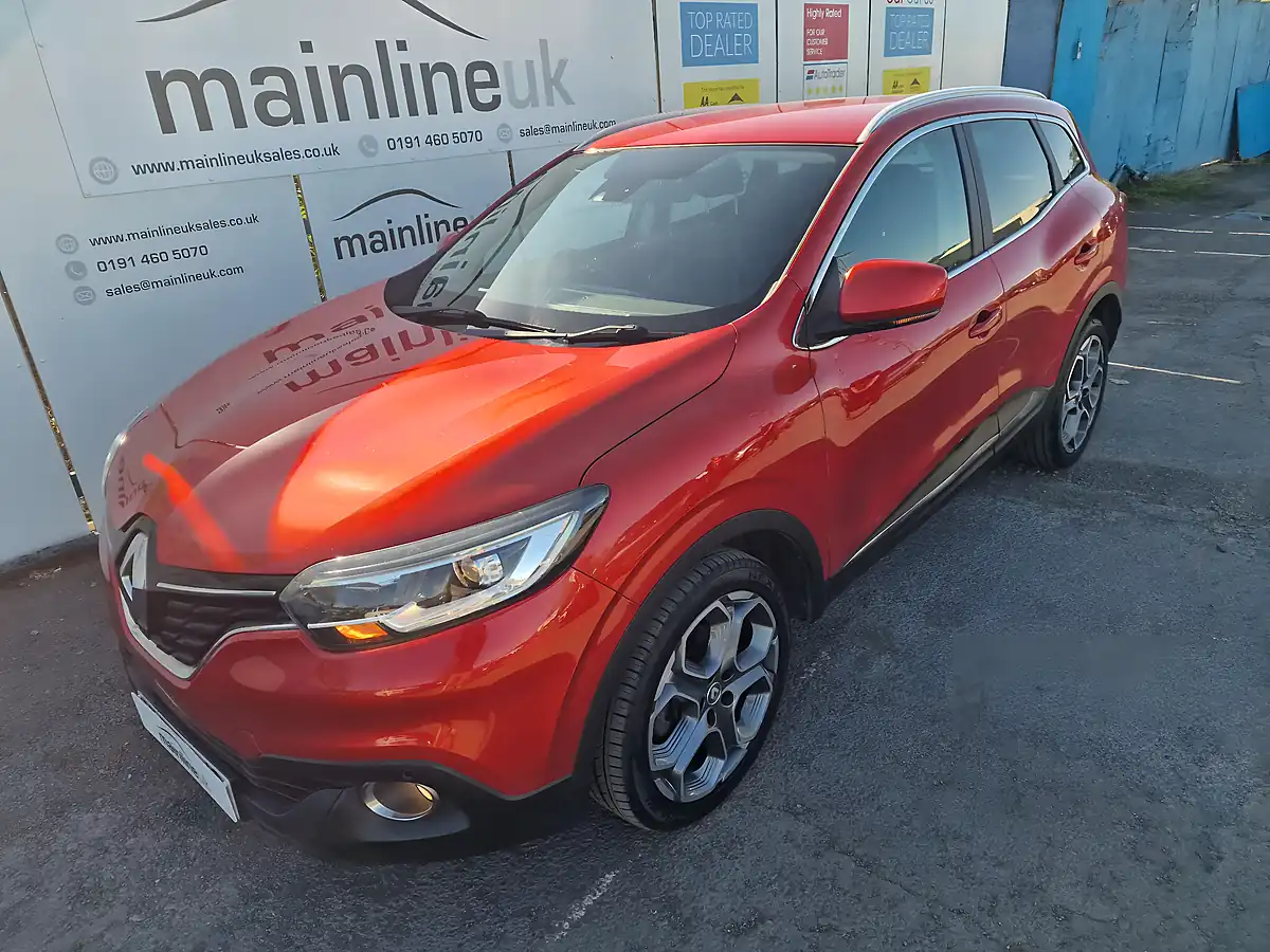 Used 2016 Renault Kadjar Dynamique S Nav Red - Interior and Exterior details 3