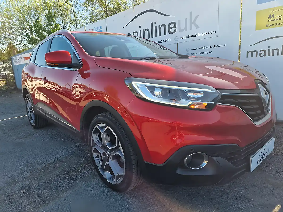 Used 2016 Renault Kadjar Dynamique S Nav Red - Interior and Exterior details 6
