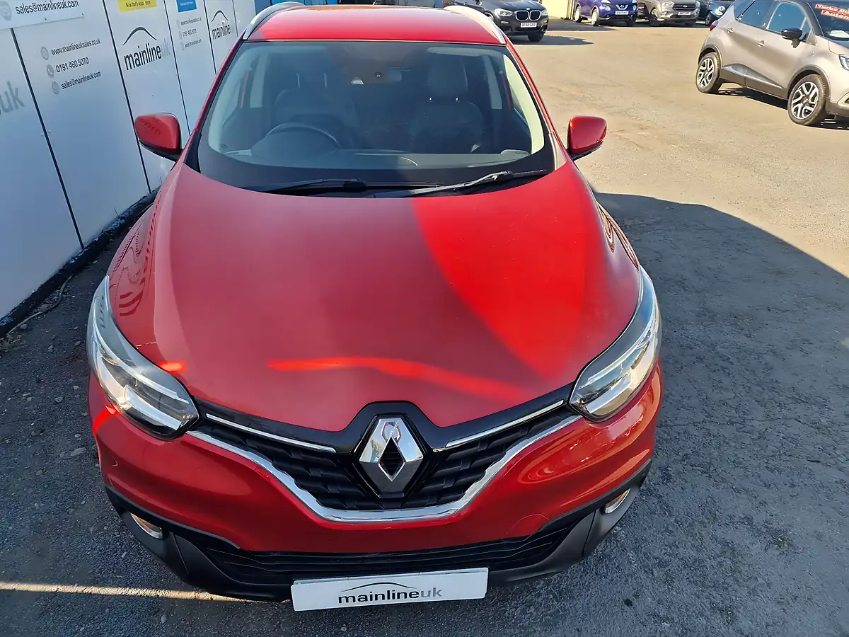 Used 2016 Renault Kadjar Dynamique S Nav Red - Interior and Exterior details 8