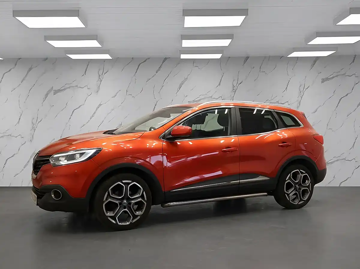 Used 2016 Renault Kadjar Dynamique S Nav Red - Interior and Exterior details 5