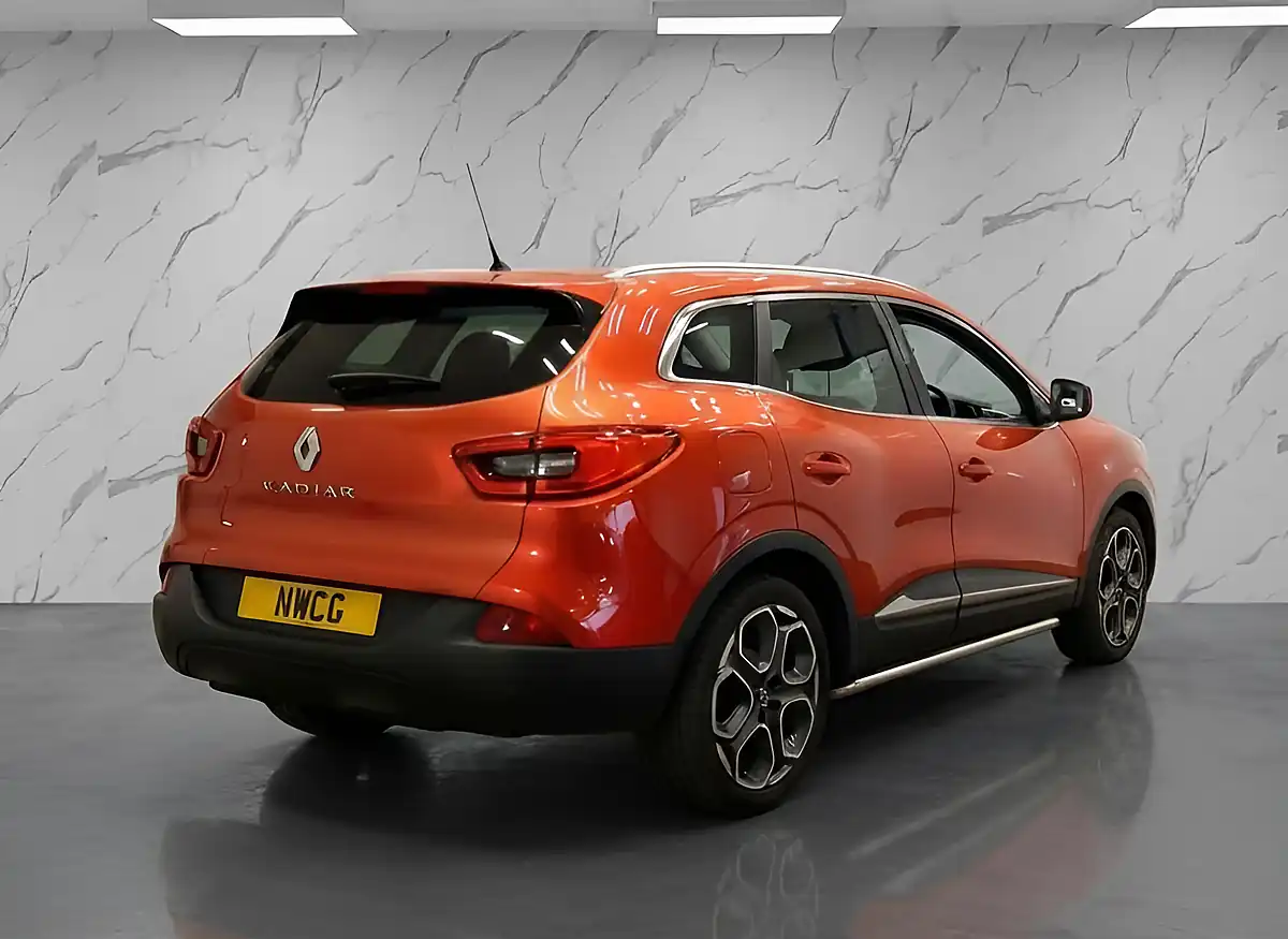 Used 2016 Renault Kadjar Dynamique S Nav Red - Interior and Exterior details 7